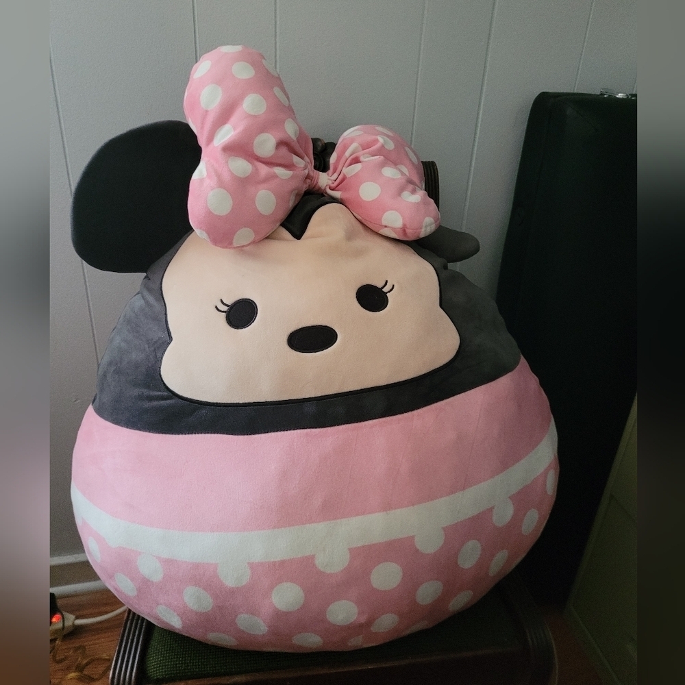 Jumbo Minnie Mouse Squishmallow